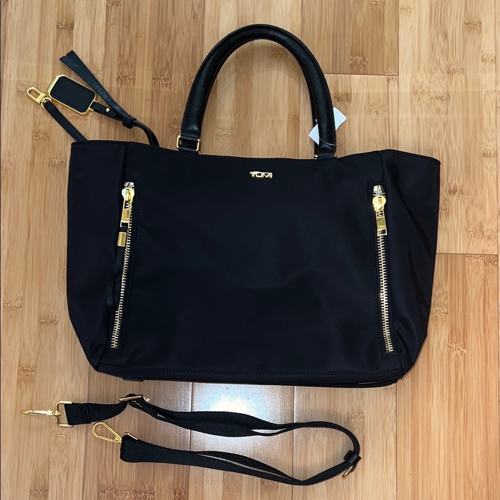 Tumi VOYAGEUR
Valetta Large Tote